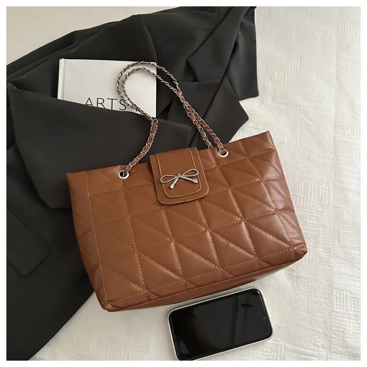 Brown Quilted Chain Tote Bag Large Capacity 2026 — feature 20