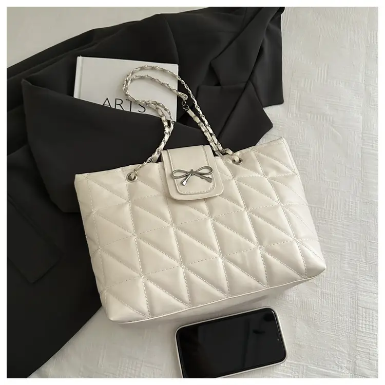 Brown Quilted Chain Tote Bag Large Capacity 2026 — feature 23