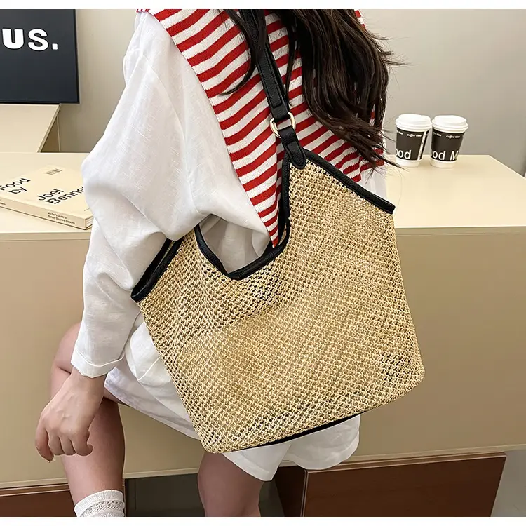 Woven Straw Shoulder Bag Gold 2025 Summer — feature 11