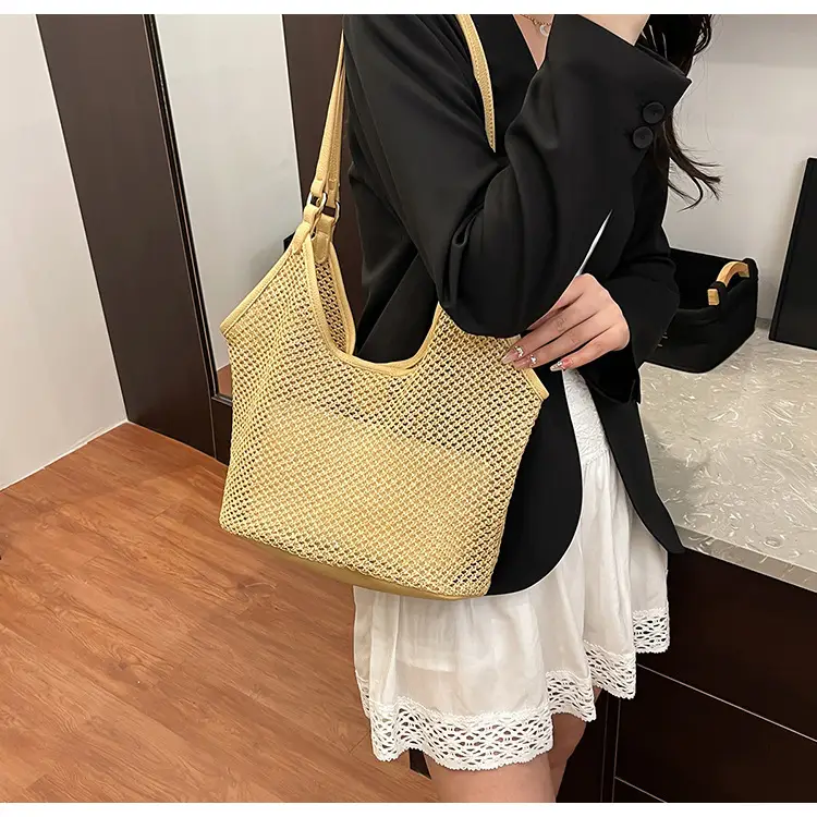Woven Straw Shoulder Bag Gold 2025 Summer — feature 17