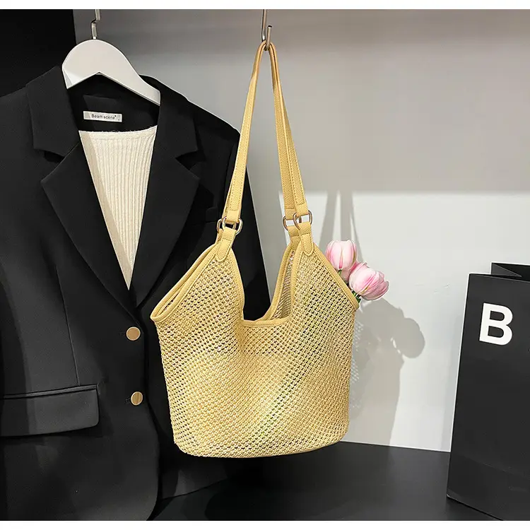 Woven Straw Shoulder Bag Gold 2025 Summer — feature 23