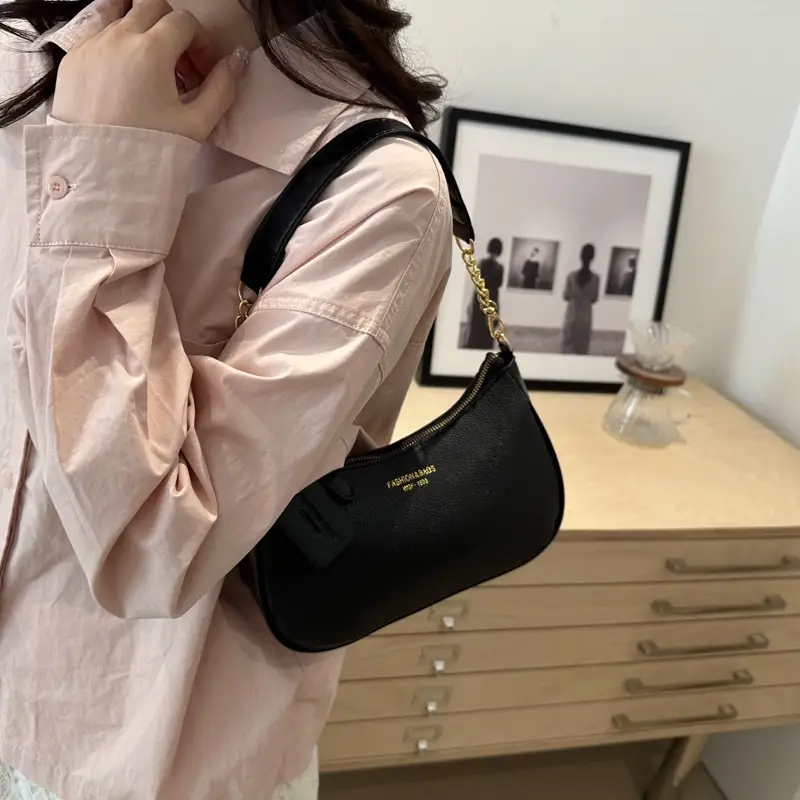 Fashionable Textured Shoulder Bags for Women 2025 - Image 6