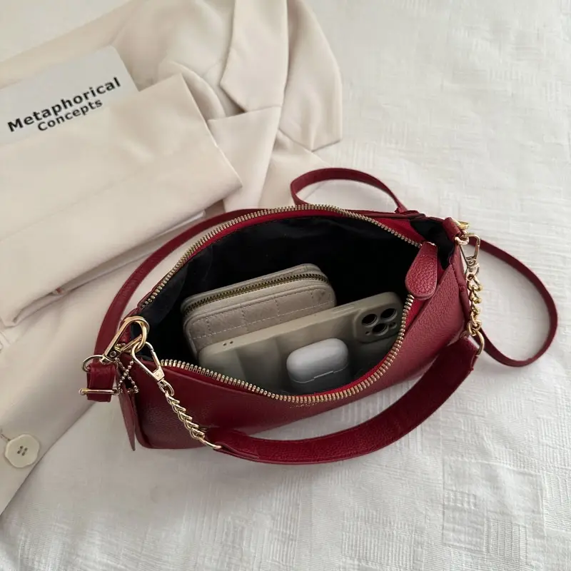 Fashionable Textured Shoulder Bags for Women 2025 - Image 8