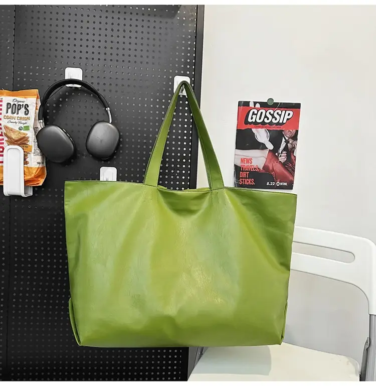 Waterproof Women's Large Computer Bag Black — feature 19