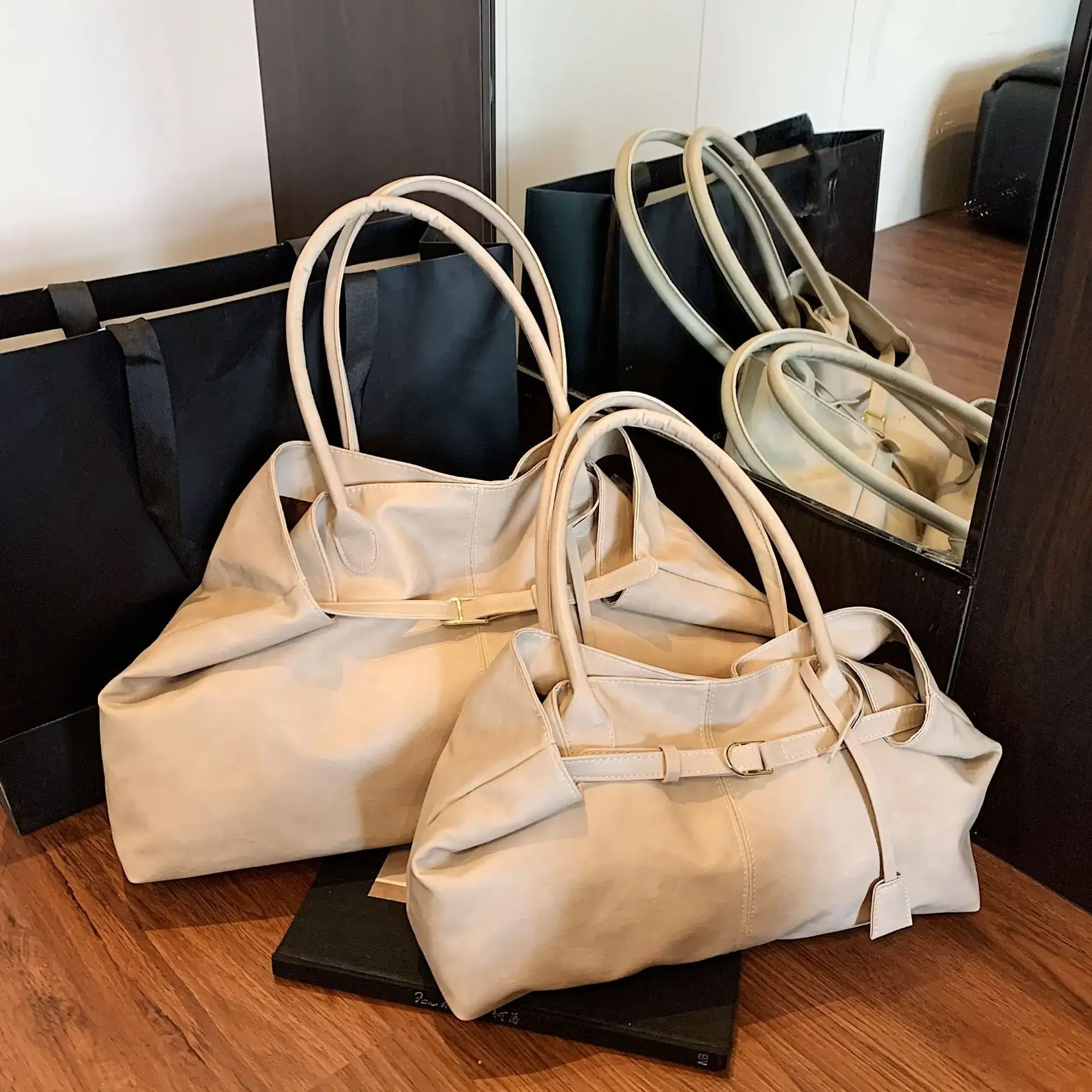 Relaxating Large-Capacity Shoulder Bag for Women 2025 - Image 7