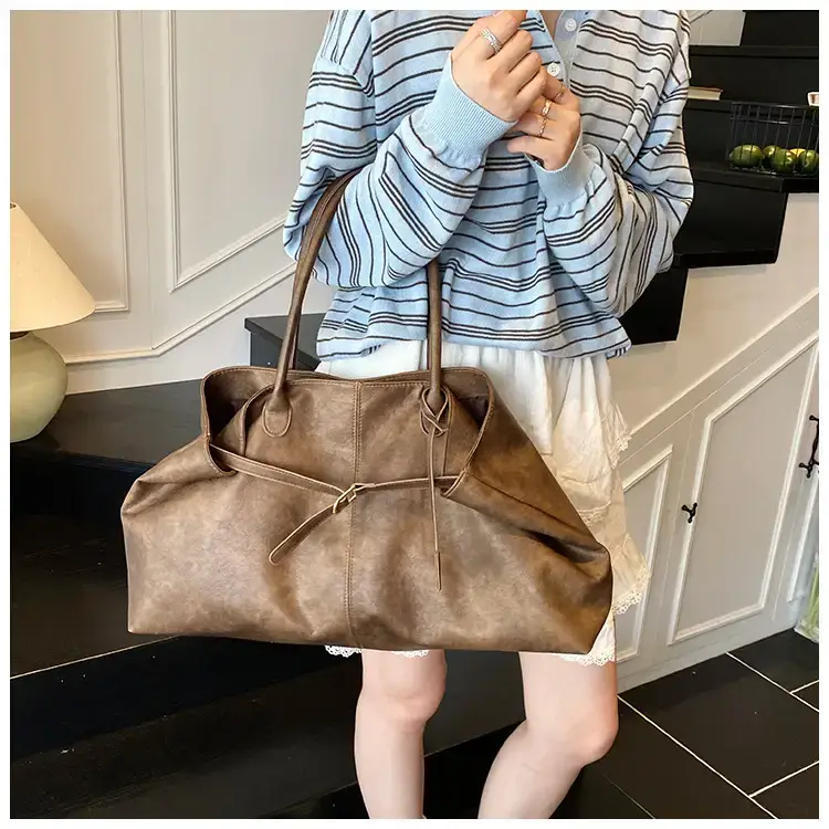 Relaxating Large-Capacity Shoulder Bag for Women 2025 — feature 12