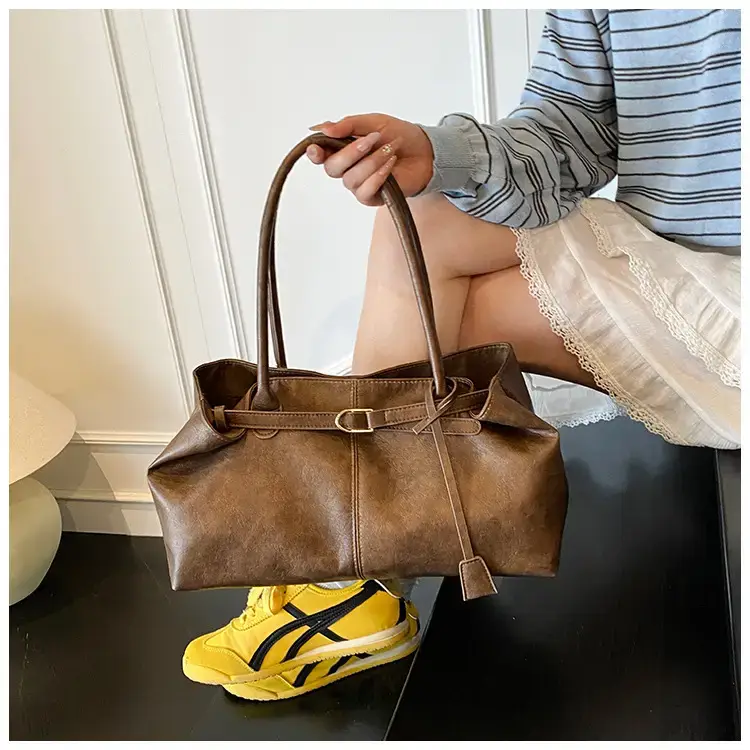 Relaxating Large-Capacity Shoulder Bag for Women 2025 — feature 21