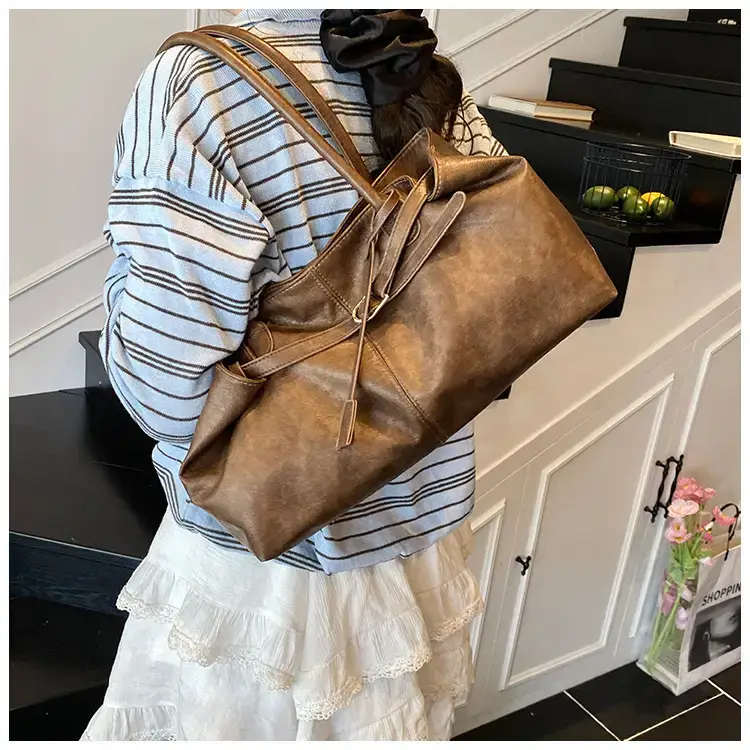 Relaxating Large-Capacity Shoulder Bag for Women 2025 — feature 23