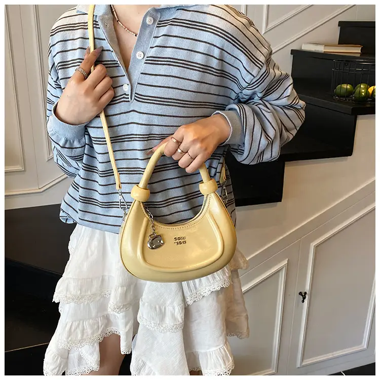 Red Retro Shoulder Bag for Women 2025 — feature 13