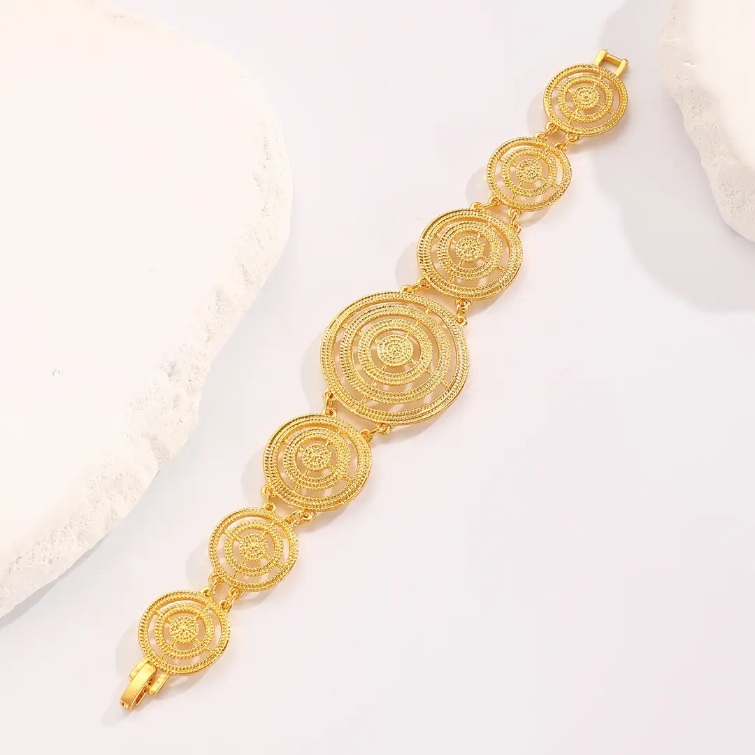 Desert Stars. Cross-Border Retro Gold Metal Multi-Layer Necklace Bracelet Set Ethnic Style Heavy Industry Celebration Jewelry — feature 15