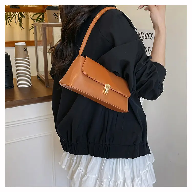 Retro Maroon Handheld Shoulder Bag 2025 Spring — feature 20