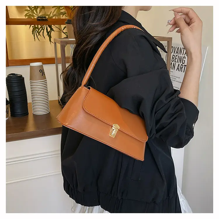 Retro Maroon Handheld Shoulder Bag 2025 Spring — feature 21
