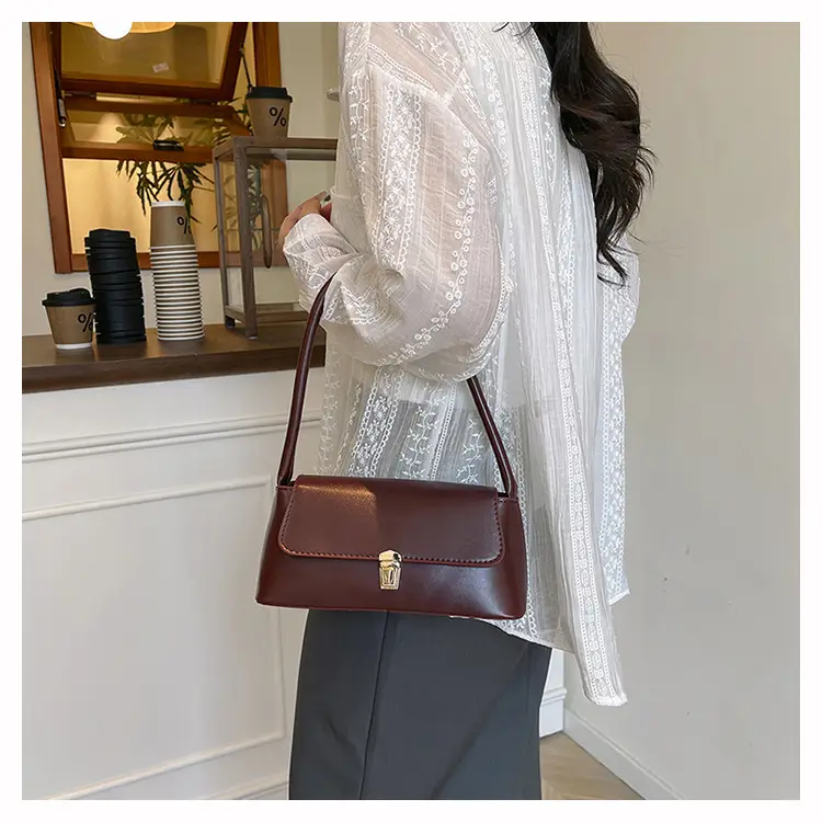 Retro Maroon Handheld Shoulder Bag 2025 Spring — feature 26