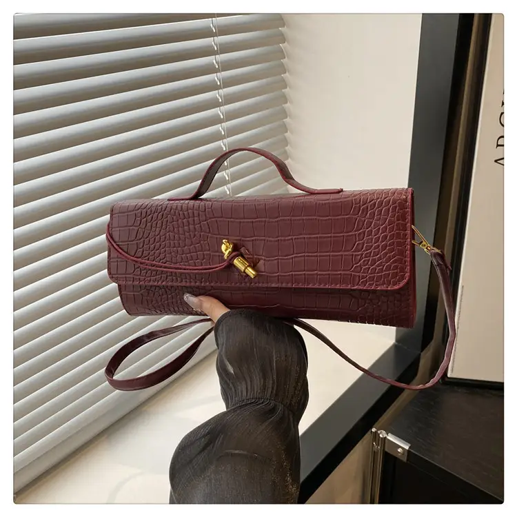 Brown Croc Leather Crossbody Bag with Gold Clasp — feature 27