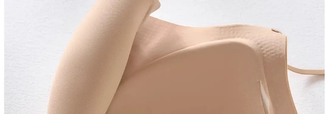 Seamless Foundation Bra with Large U-Shaped Back, Invisible Integrated Nude Skin-Colored Beauty Back Bra — feature 24