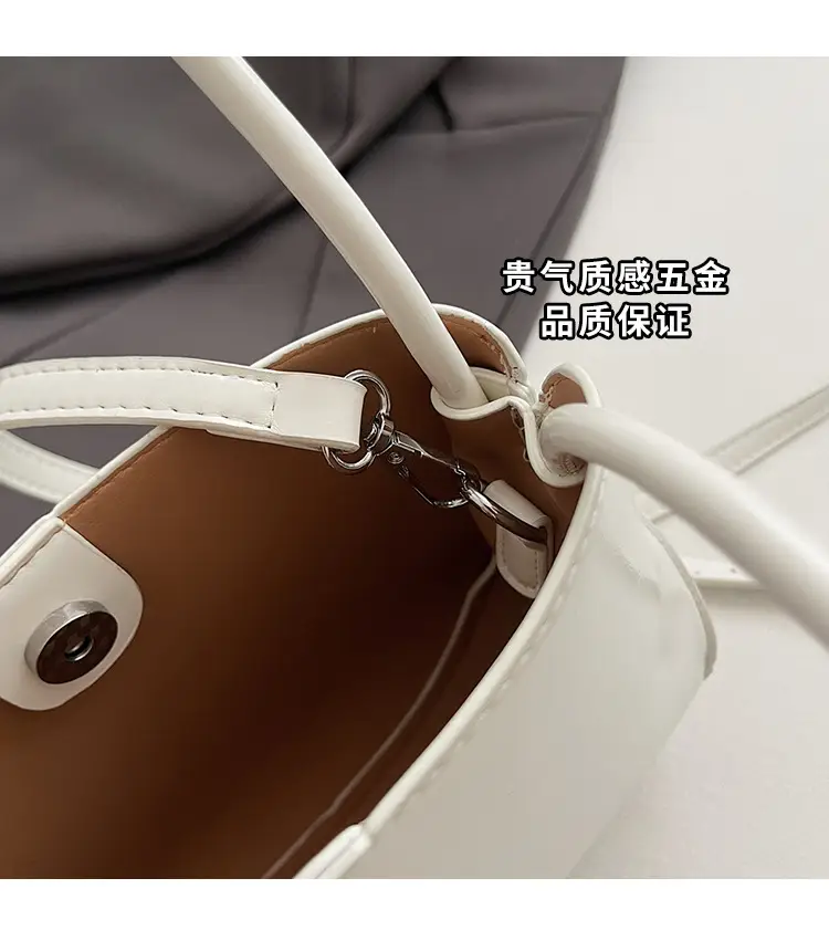 Women Crossbody Bag Beige Leather 2025 Trendy — feature 3