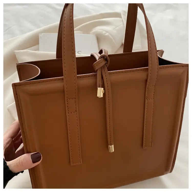 Black Vertical Large-Capacity Women's Shoulder Bag — feature 28