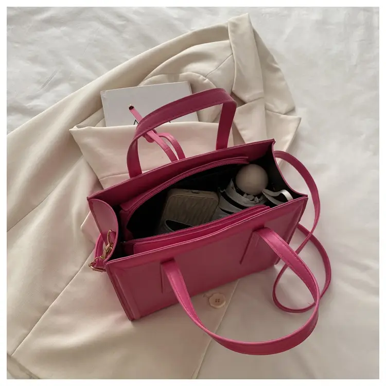 Black Vertical Large-Capacity Women's Shoulder Bag — feature 33