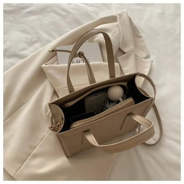 Black Vertical Large-Capacity Women's Shoulder Bag — feature 34
