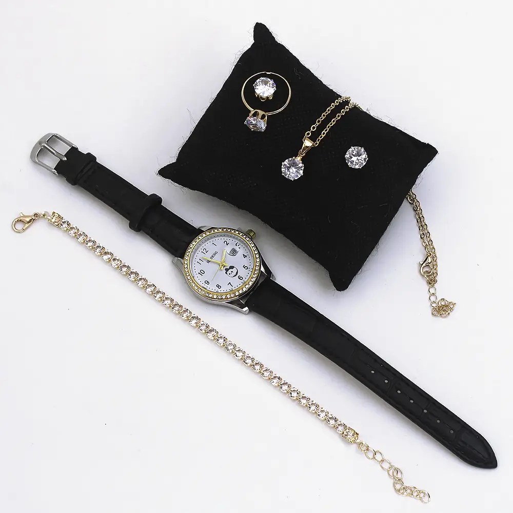 Four-Piece Watch Jewelry Set for Women Red Box — feature 18