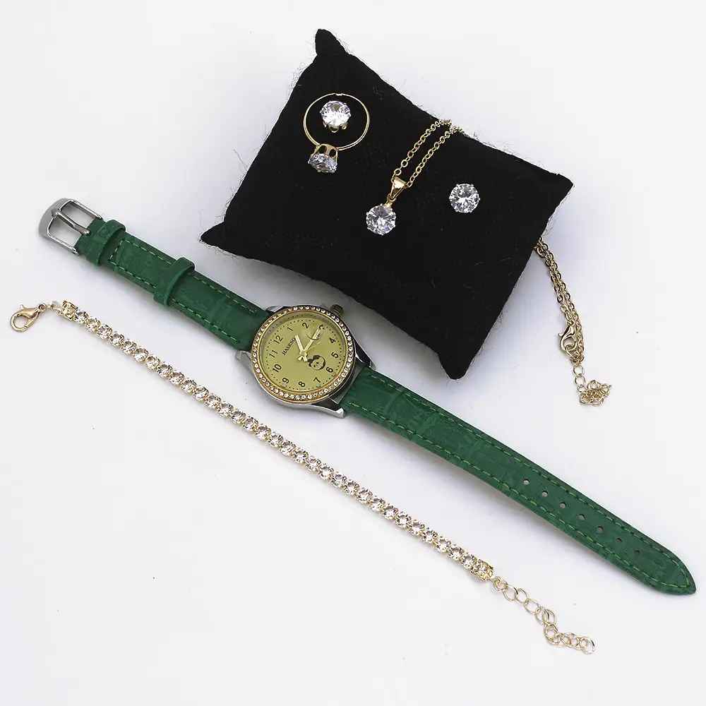 Four-Piece Watch Jewelry Set for Women Red Box — feature 19