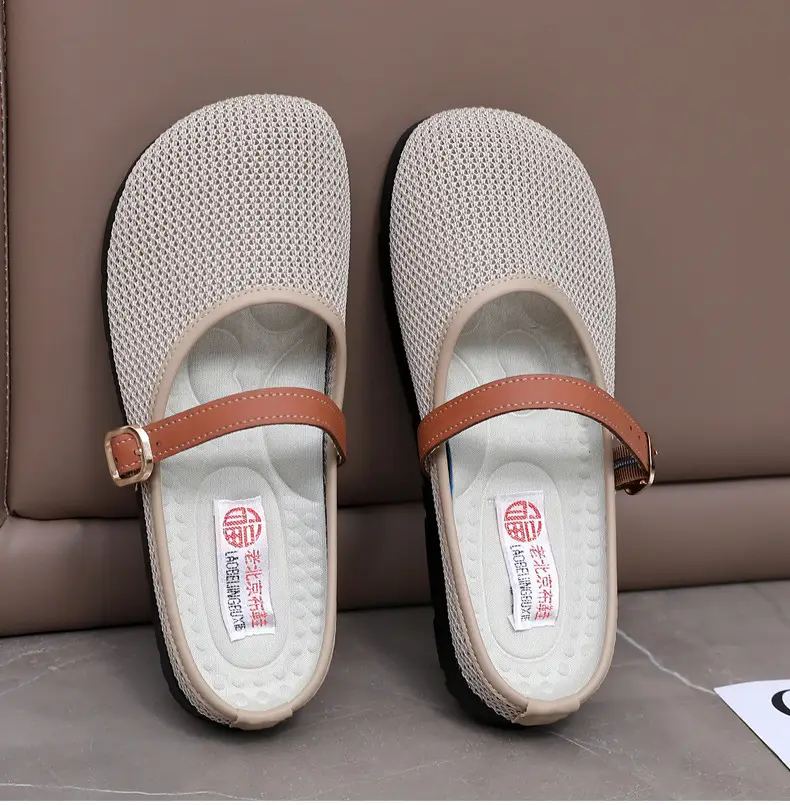 2025 New Summer Style Fly-Knit Mesh Bread-Toe Half Slippers, Breathable and Versatile Women's Outer Wear Slip-On Fishnet Sandals — feature 29