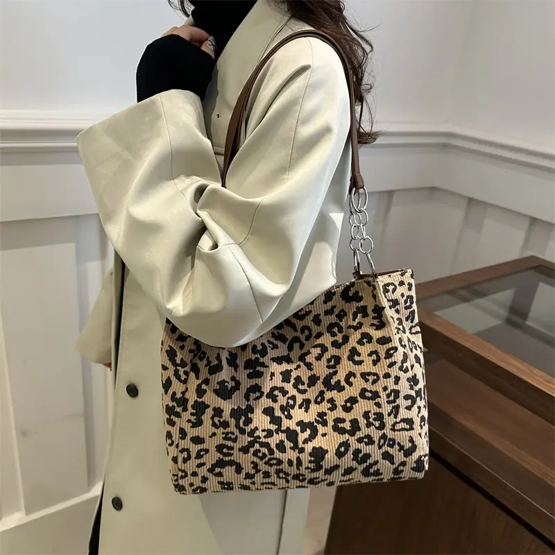 Leopard Print Chain Handbag for Women 2024 - Image 5