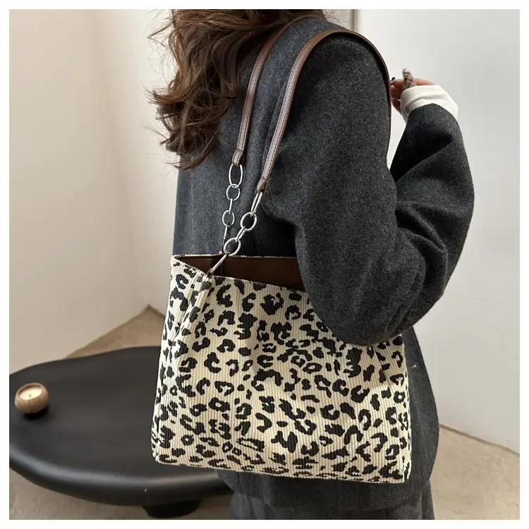 Leopard Print Chain Handbag for Women 2024 — feature 10