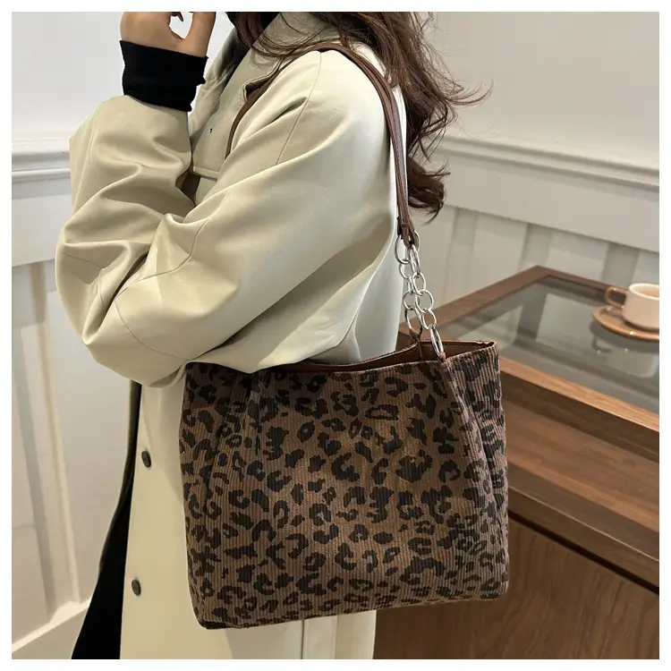 Leopard Print Chain Handbag for Women 2024 — feature 12