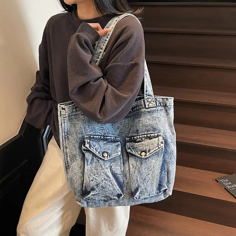 Urban Light Travel Flip-Top Shoulder Bag with Layered Storage - Image 6
