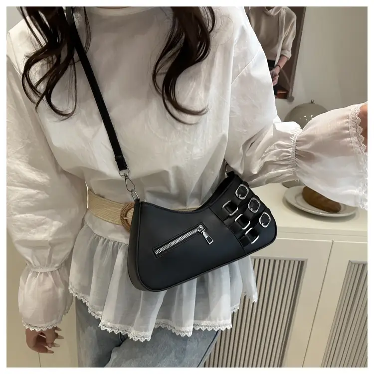 White Armpit Zipper Bag for Women Fashion Commuter — feature 17