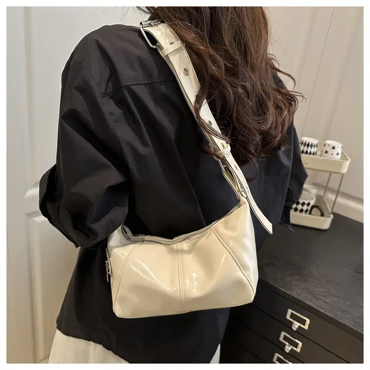 French Style 2025 Casual Handbag Underarm Bag — feature 7