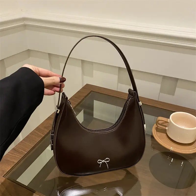 Brown Retro Armpit Bag Women's Leather Commuter Shoulder Bag — feature 14