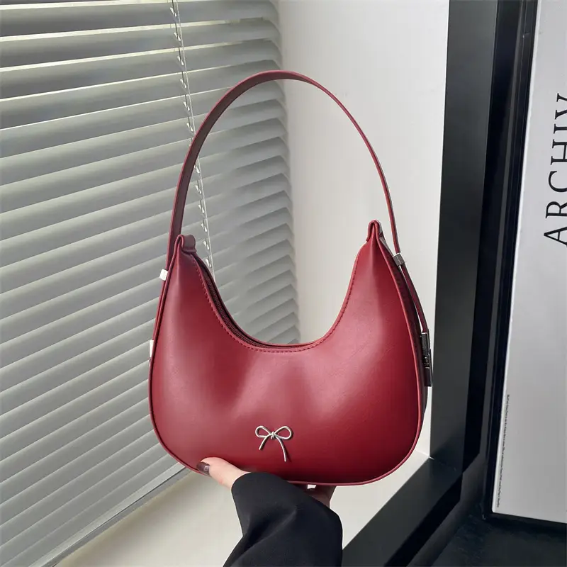 Brown Retro Armpit Bag Women's Leather Commuter Shoulder Bag — feature 18