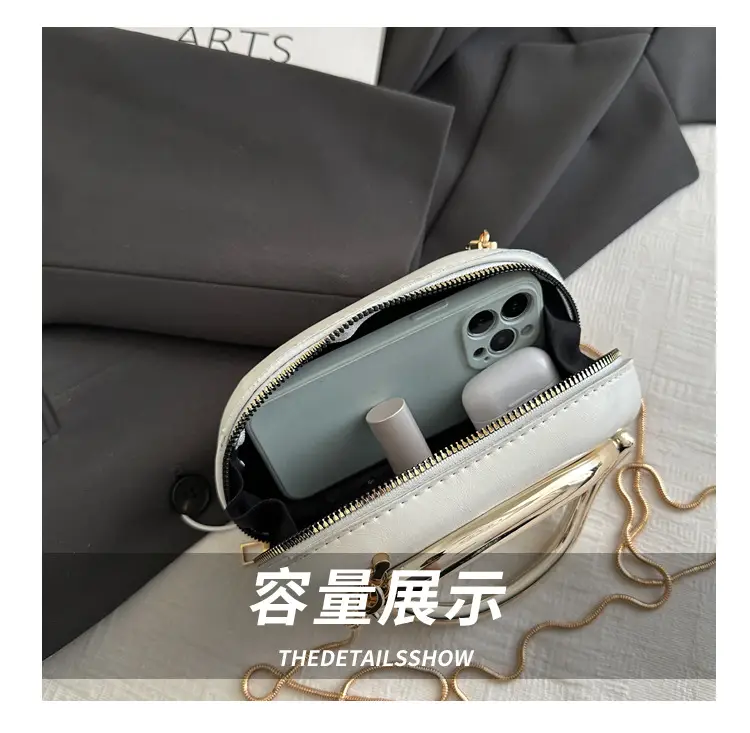 Black Luxury Crossbody Bag for Women with Gold Hardware — feature 8