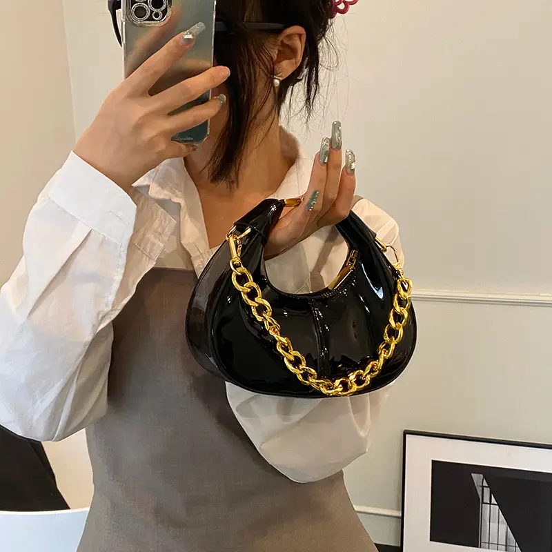 Women Korean Retro Chain Shoulder Crossbody Bag White 2025 - Image 10