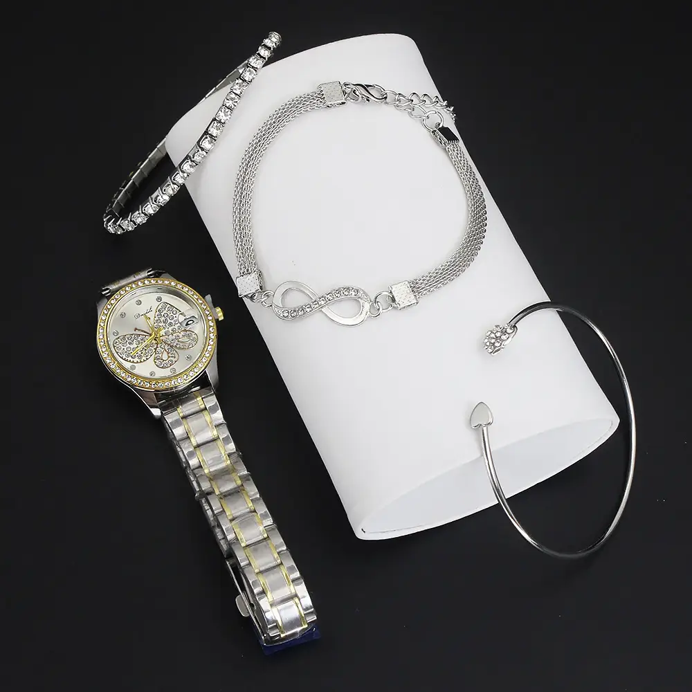 Ladies Watch Set with Diamond Bracelet & Watch — feature 12