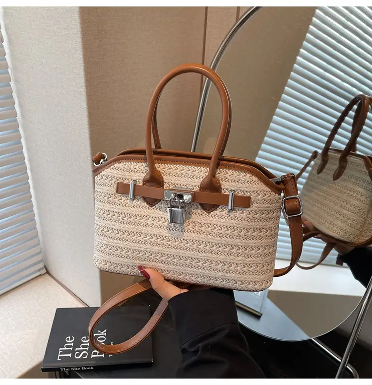 Women Straw Crossbody Bag Spring New Fashion - Image 3