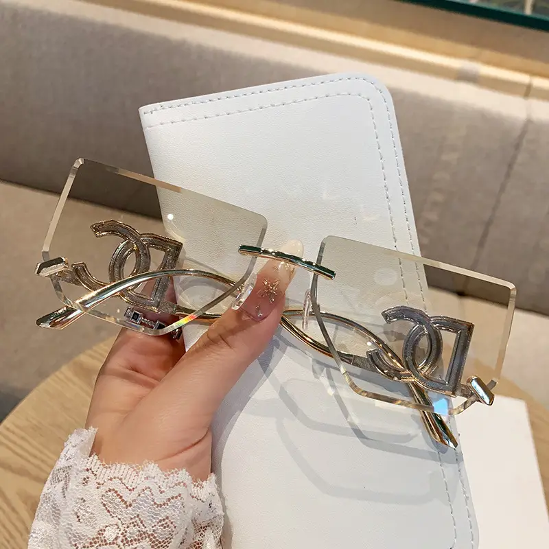 Women Square Frame Sunglasses Anti-UV European American