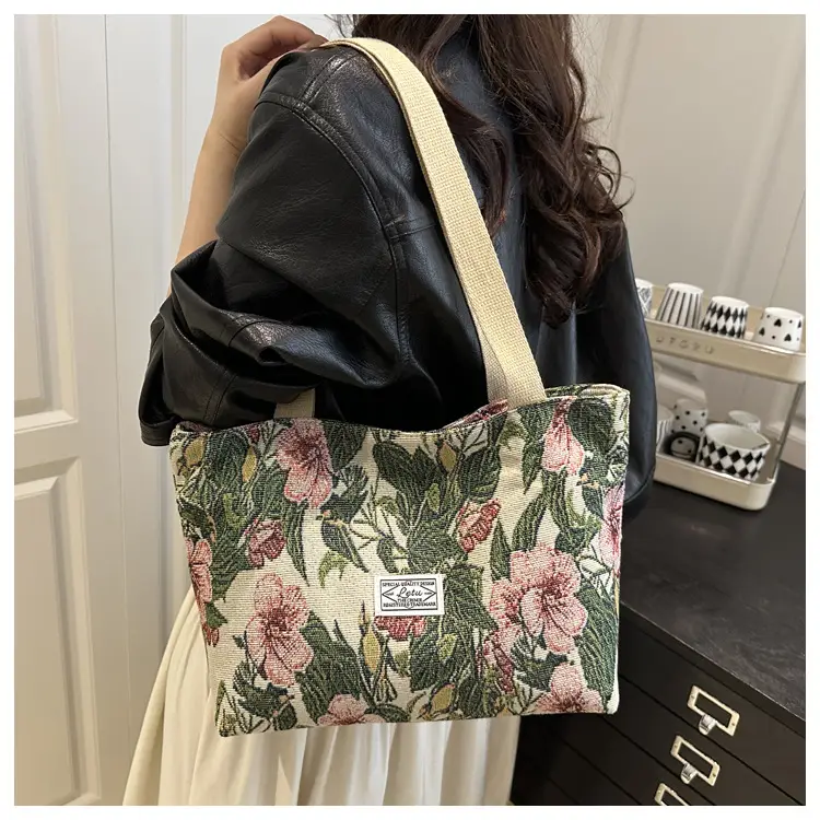 Large Capacity Ethnic Floral Canvas Shoulder Bag for Women — feature 10