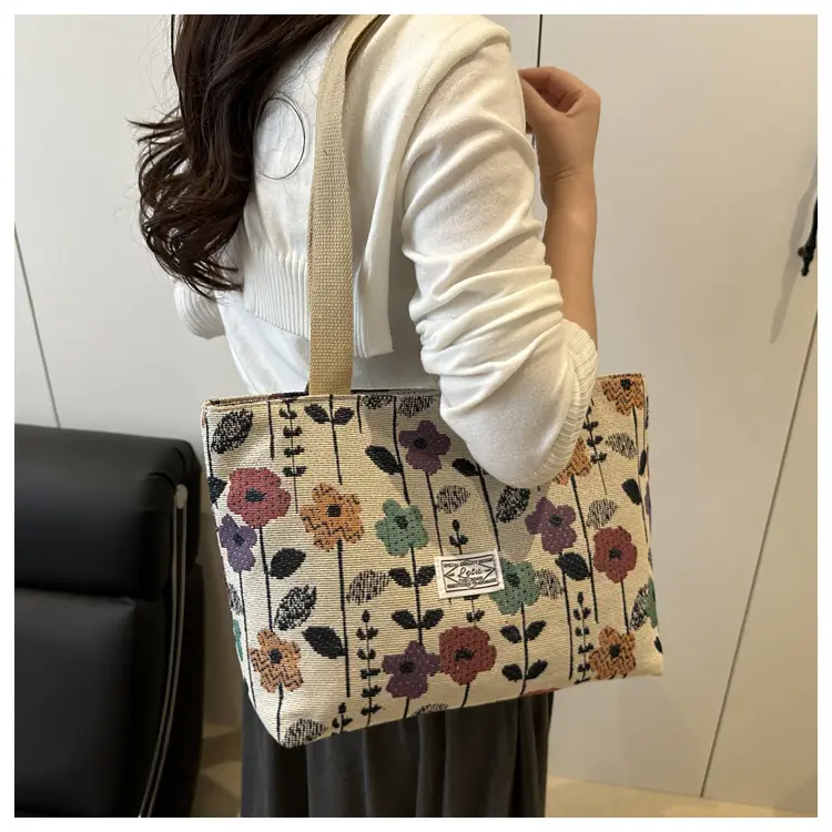 Large Capacity Ethnic Floral Canvas Shoulder Bag for Women — feature 12