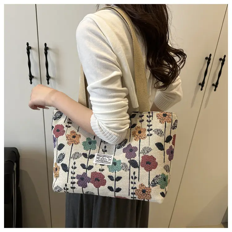 Large Capacity Ethnic Floral Canvas Shoulder Bag for Women — feature 13