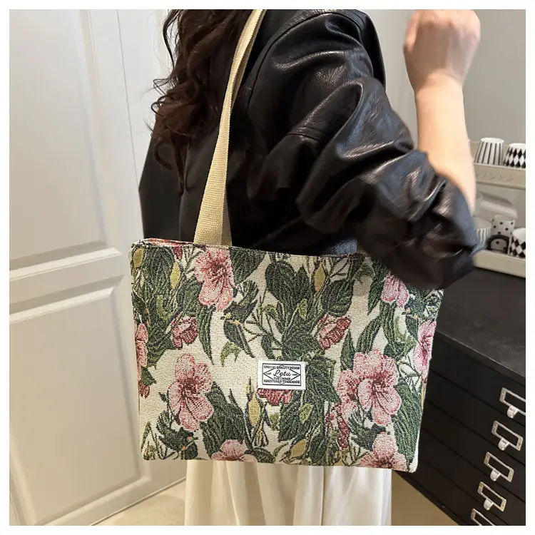 Large Capacity Ethnic Floral Canvas Shoulder Bag for Women — feature 9