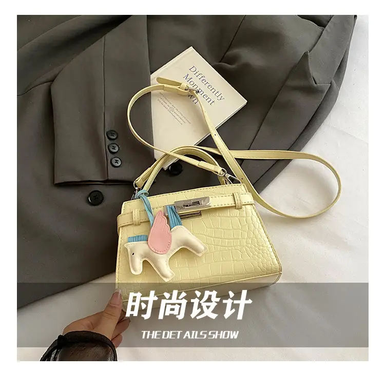 Elegant Croc Leather Shoulder Bag for Women White — feature 14