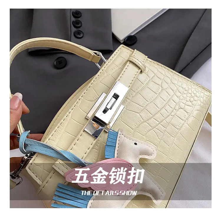 Elegant Croc Leather Shoulder Bag for Women White — feature 17