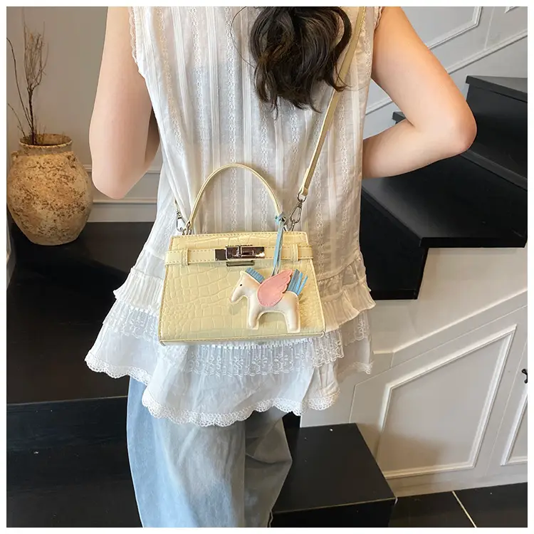 Elegant Croc Leather Shoulder Bag for Women White — feature 24