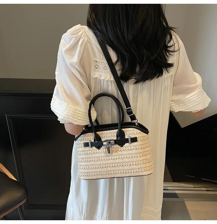 Straw Shoulder Bag Seaside Style Casual Leather Goods — feature 13