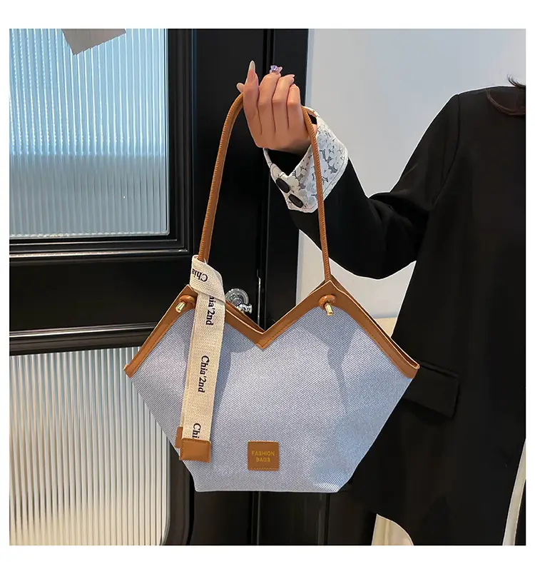 Retro Grey Tan Women's Shoulder Bag 2025 — feature 14