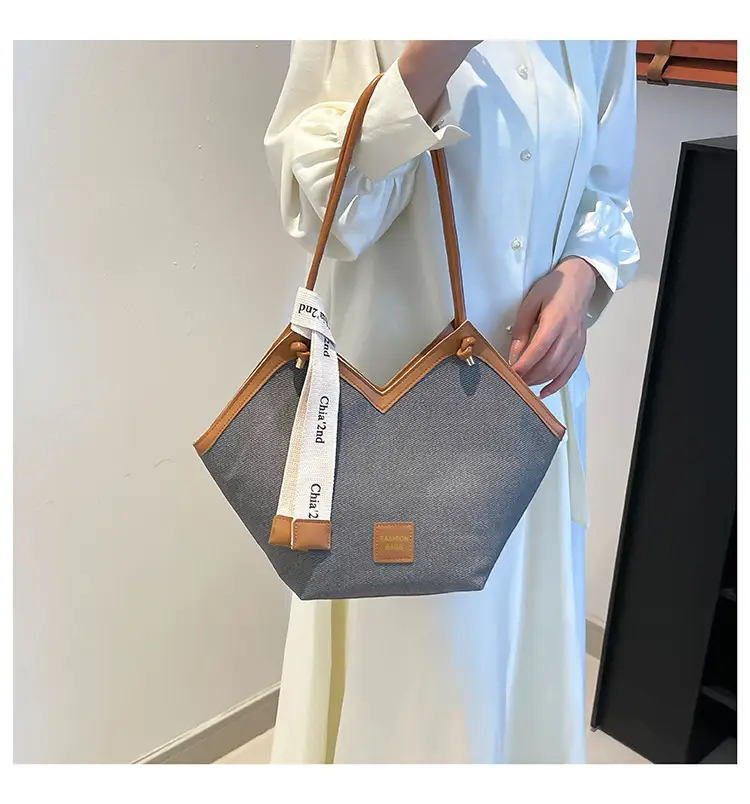 Retro Grey Tan Women's Shoulder Bag 2025 — feature 17