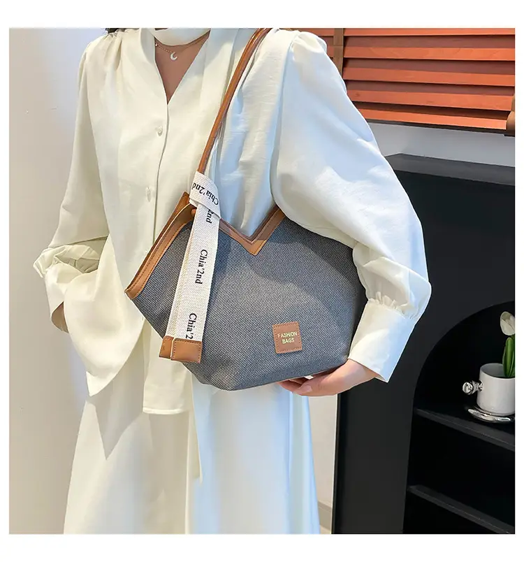 Retro Grey Tan Women's Shoulder Bag 2025 — feature 18